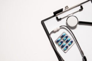 Florida senior consulting a Medicare Part D agent
